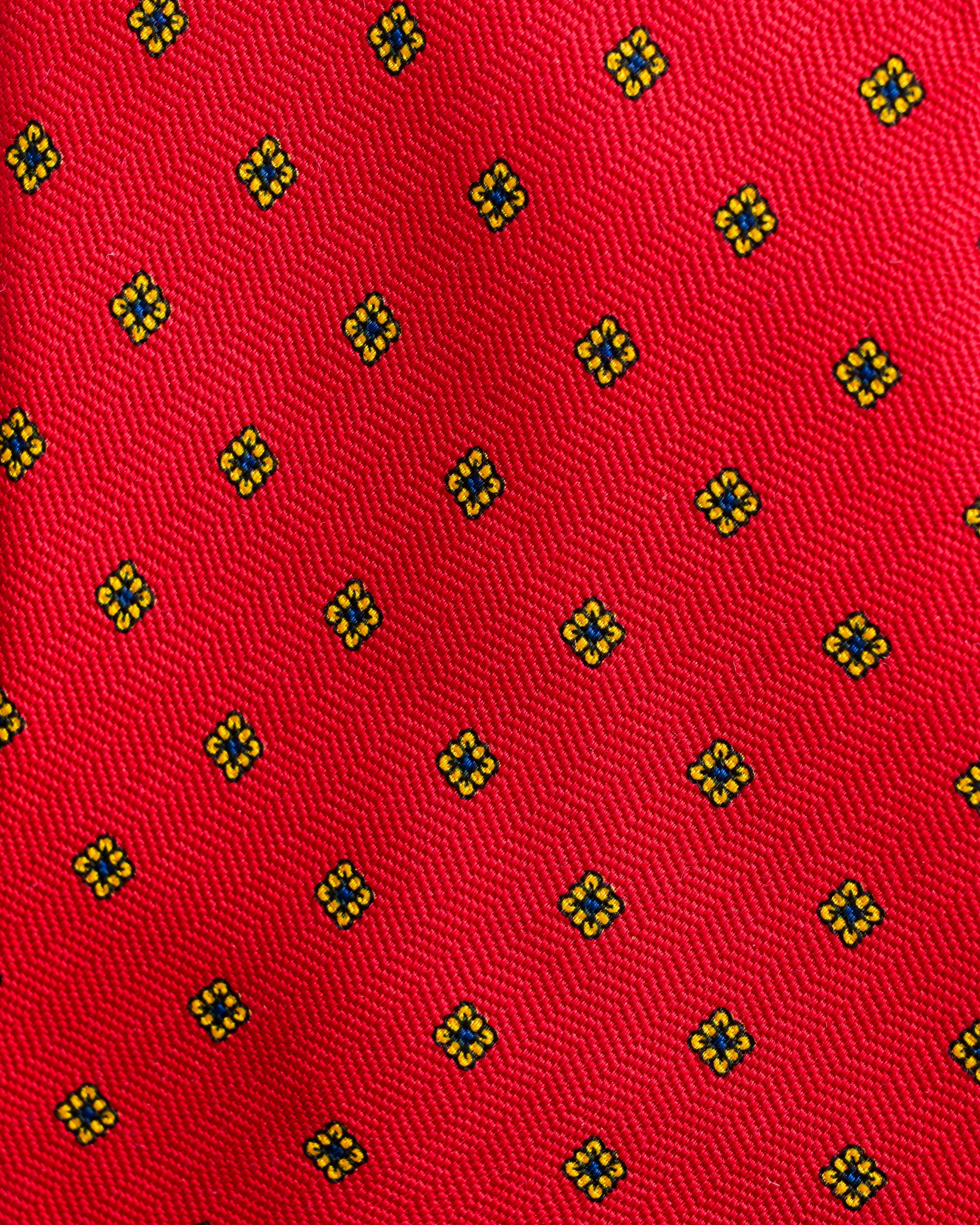 Red Alice fantasy tie