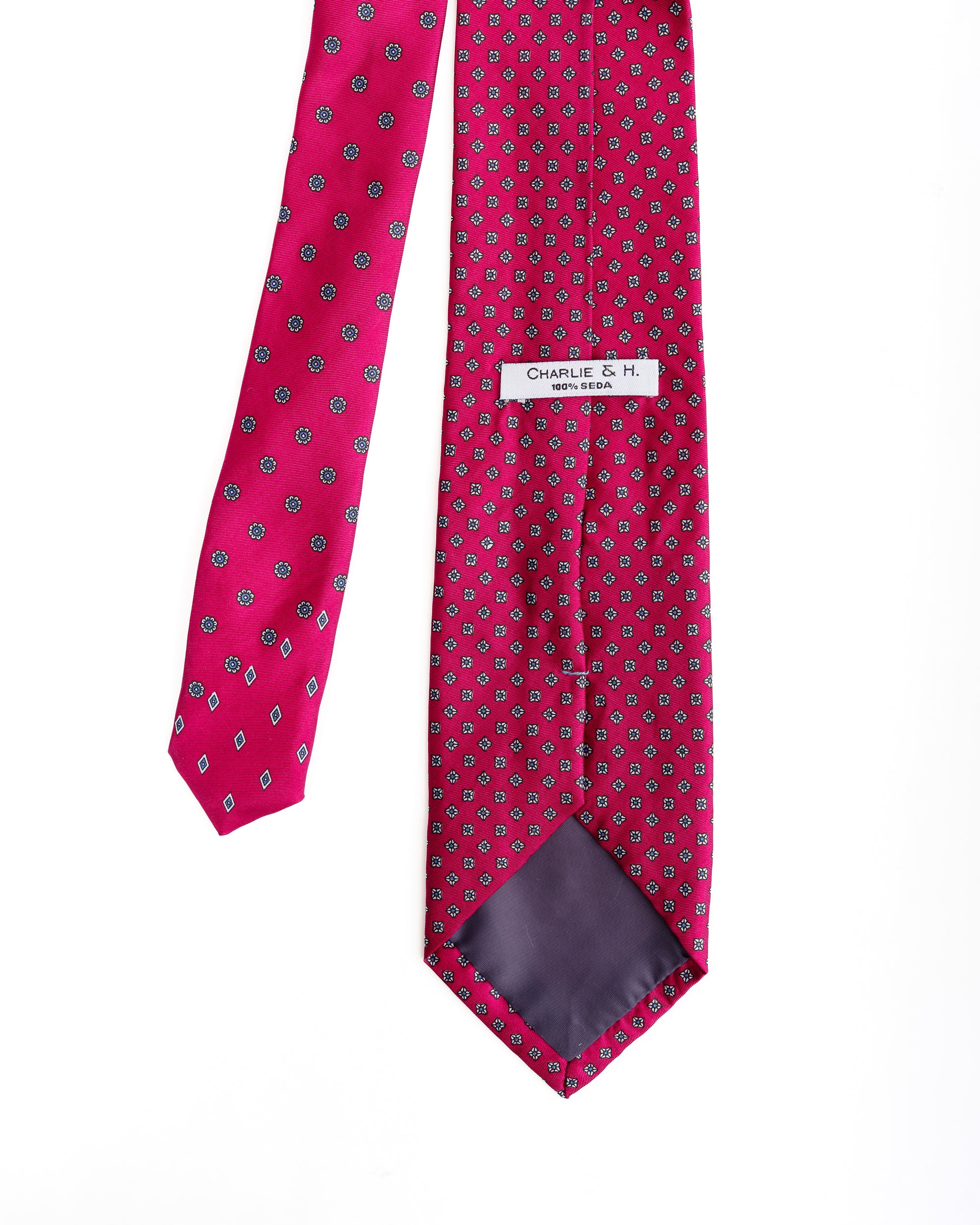 Red Alice fantasy tie