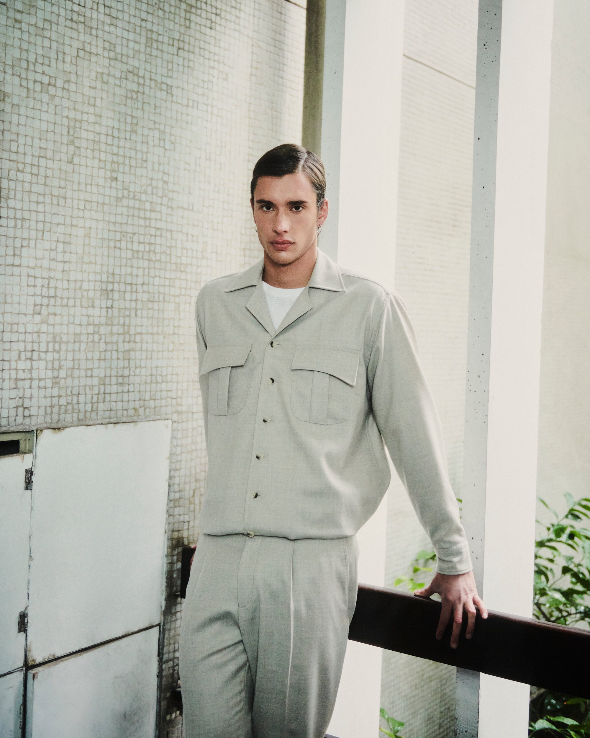 Camisa cuello solapa